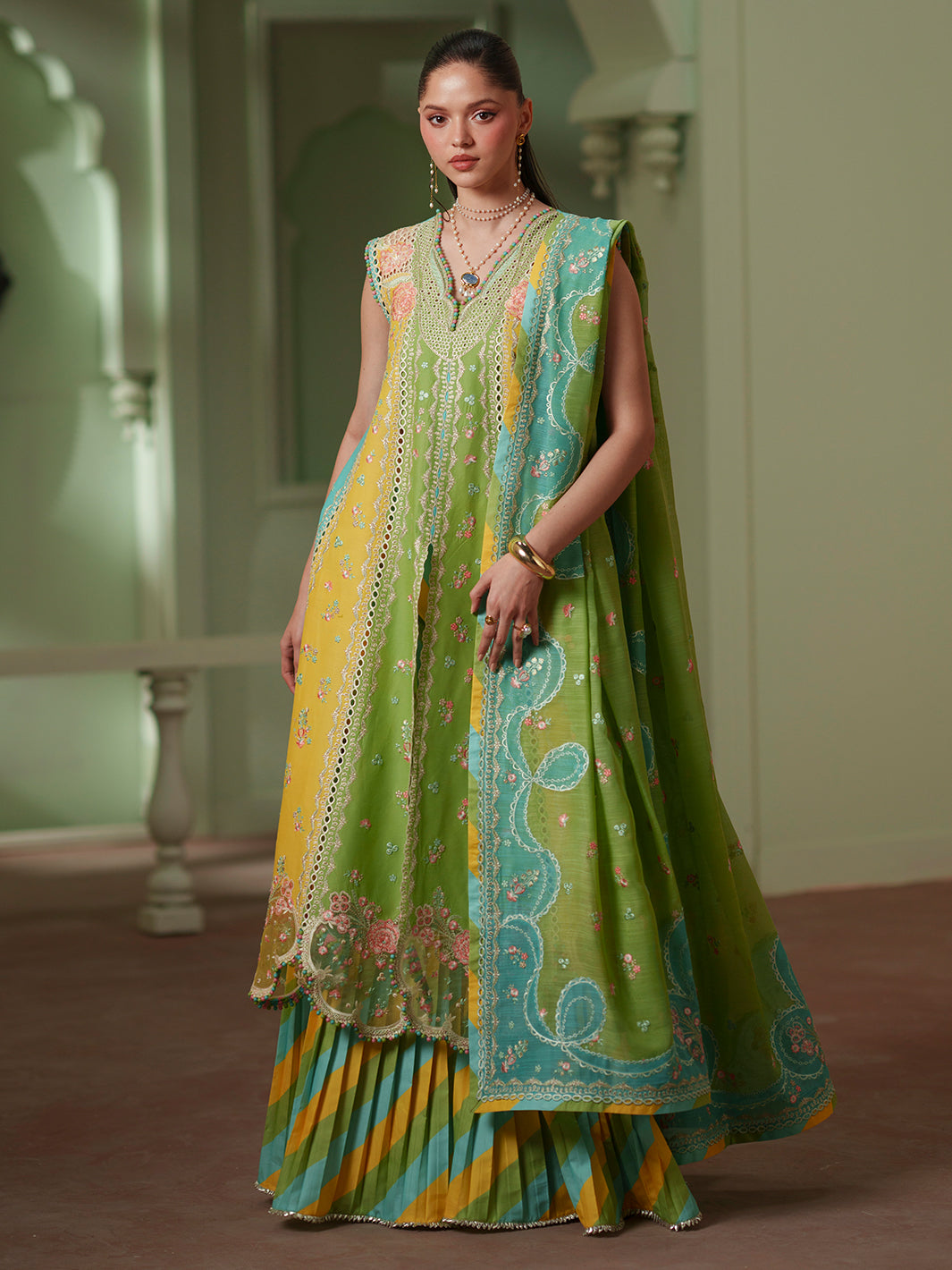 Bin Ilyas | Mashriq Luxury Lawn 26 | D-114-A