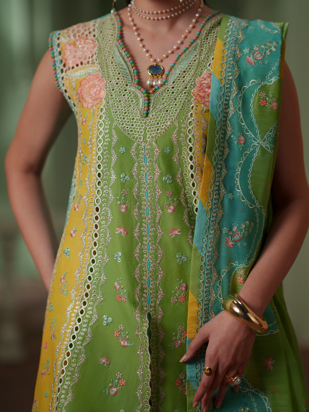 Bin Ilyas | Mashriq Luxury Lawn 26 | D-114-A