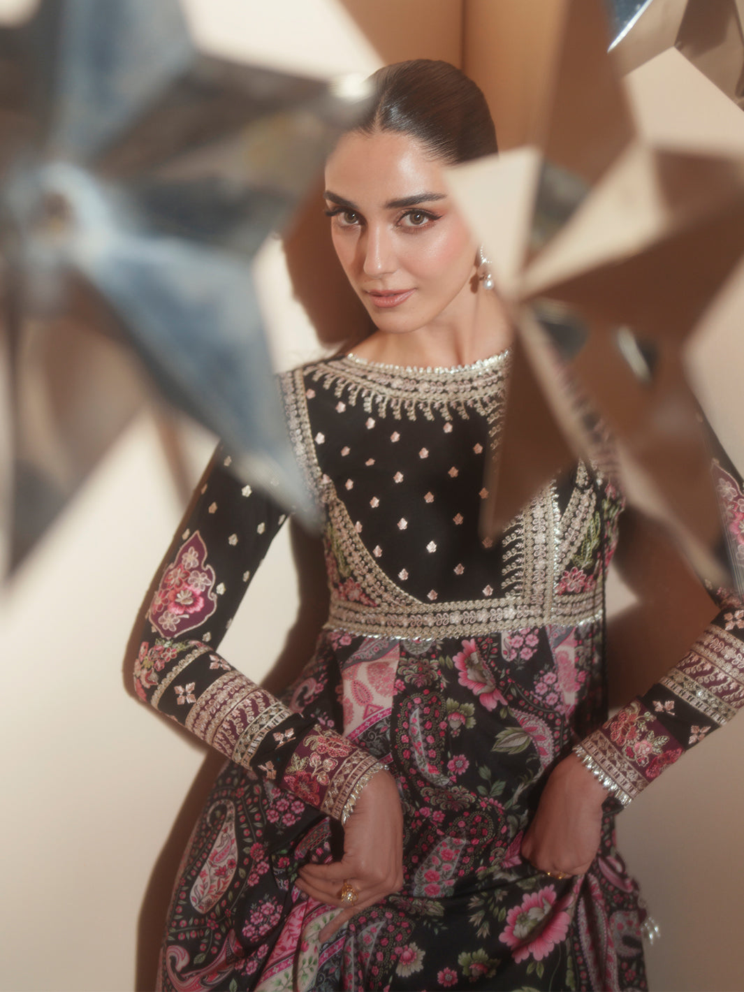 Bin Ilyas | Mashriq Luxury Lawn 26 | D-115-B