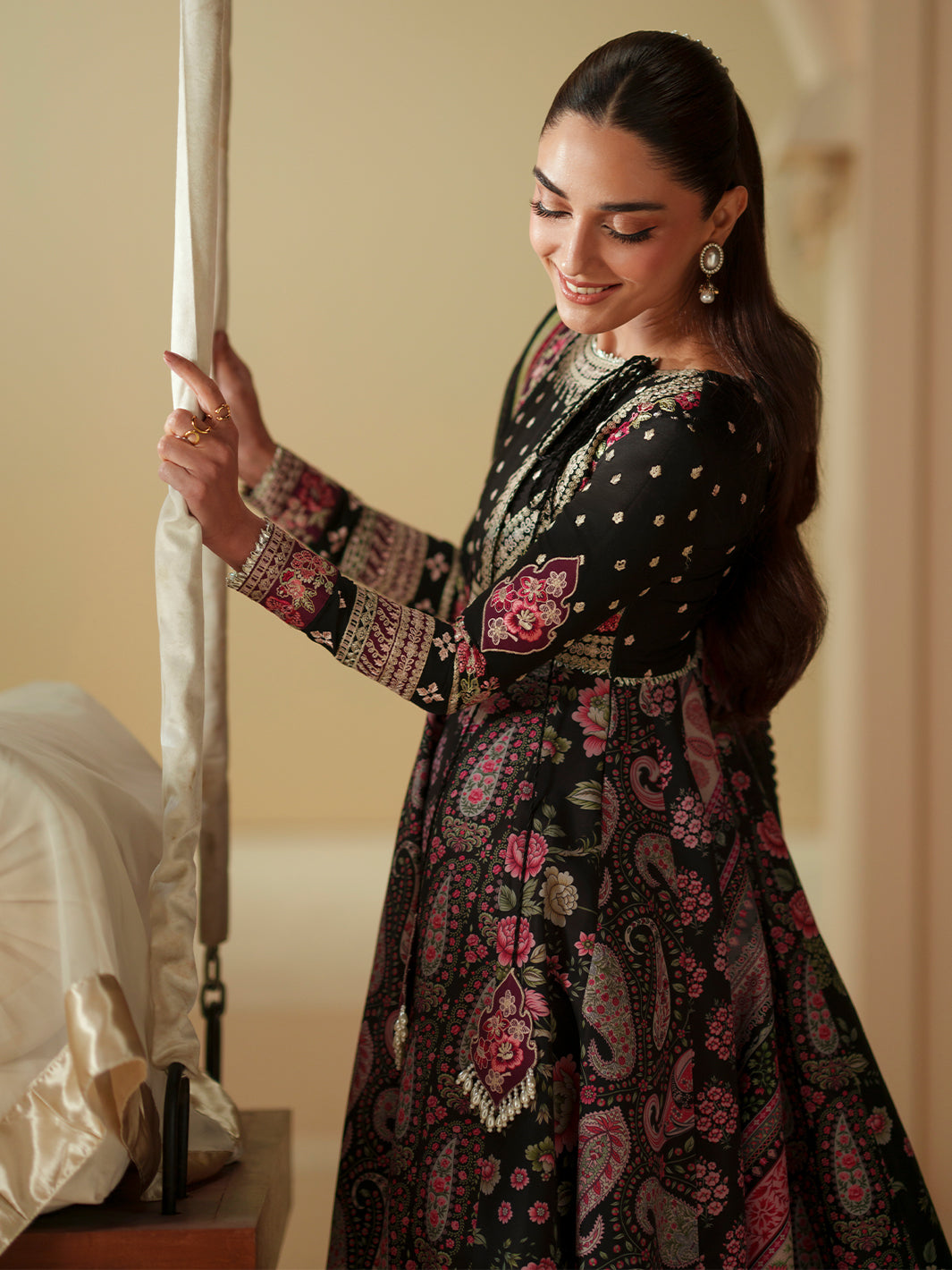 Bin Ilyas | Mashriq Luxury Lawn 26 | D-115-B