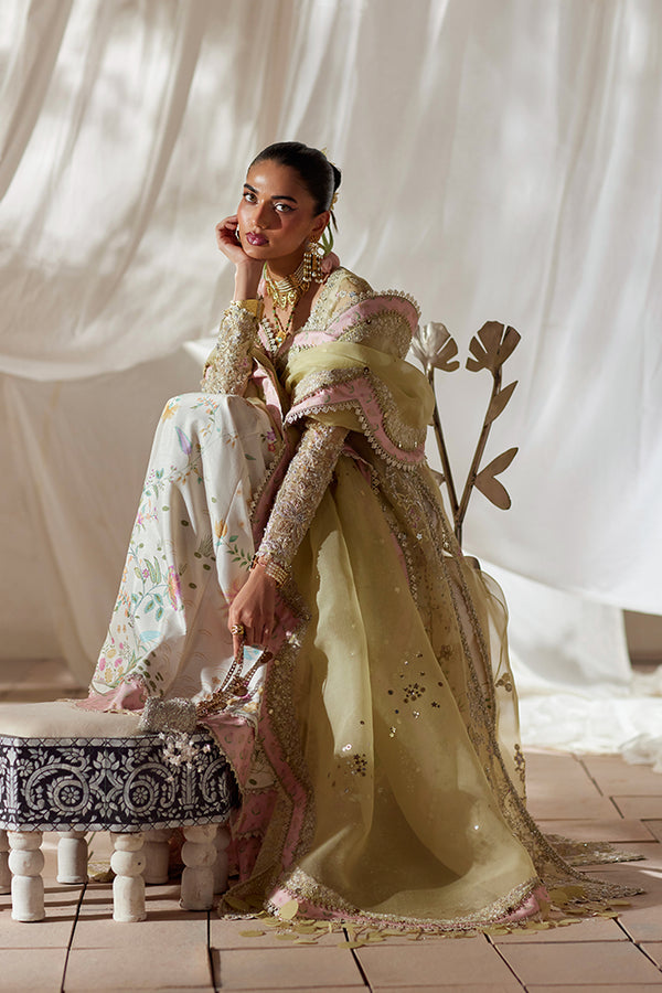 Suffuse | Freeshia Wedding Formals | Silvia