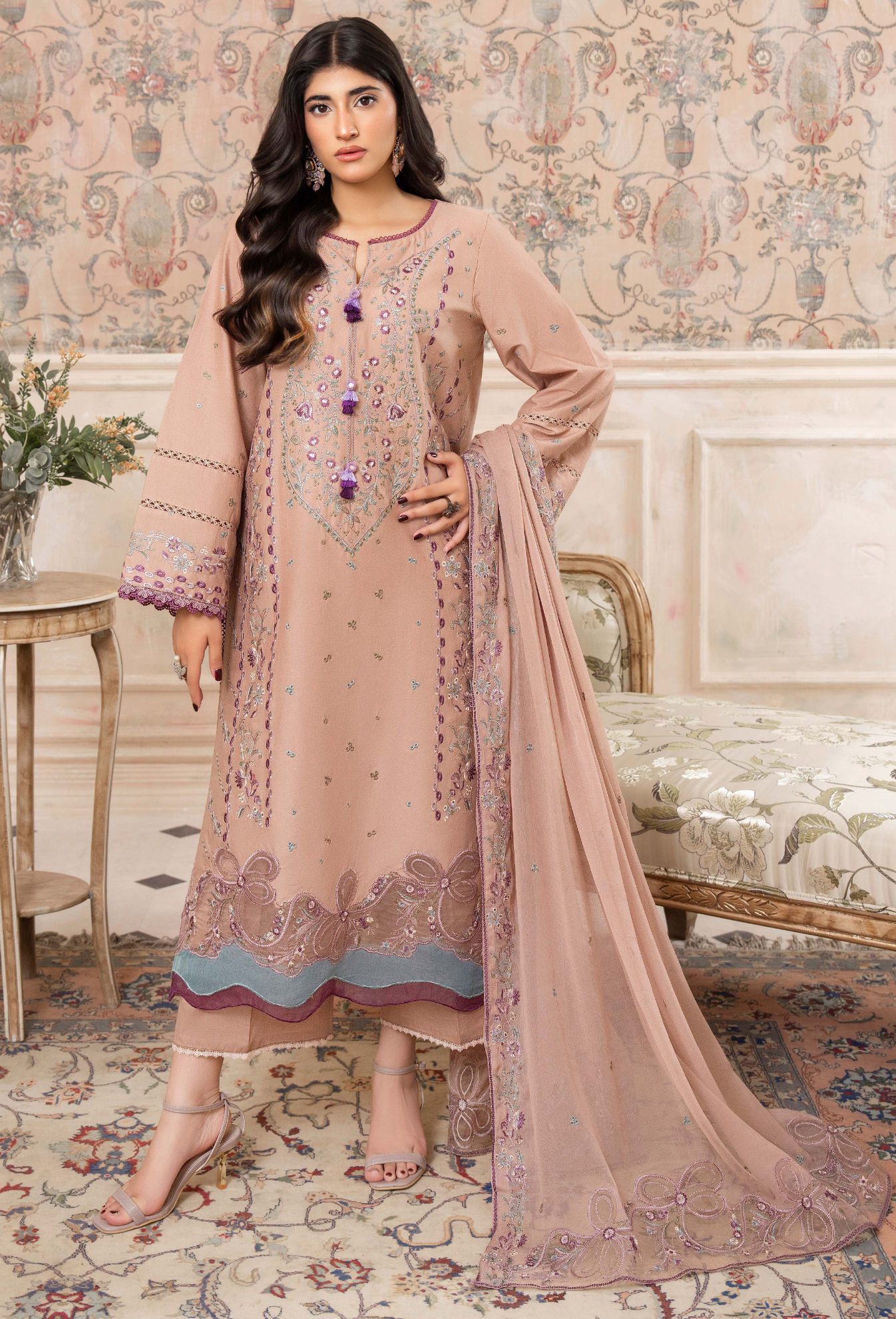 Humdum | Nyra Luxe | Nyra - D10