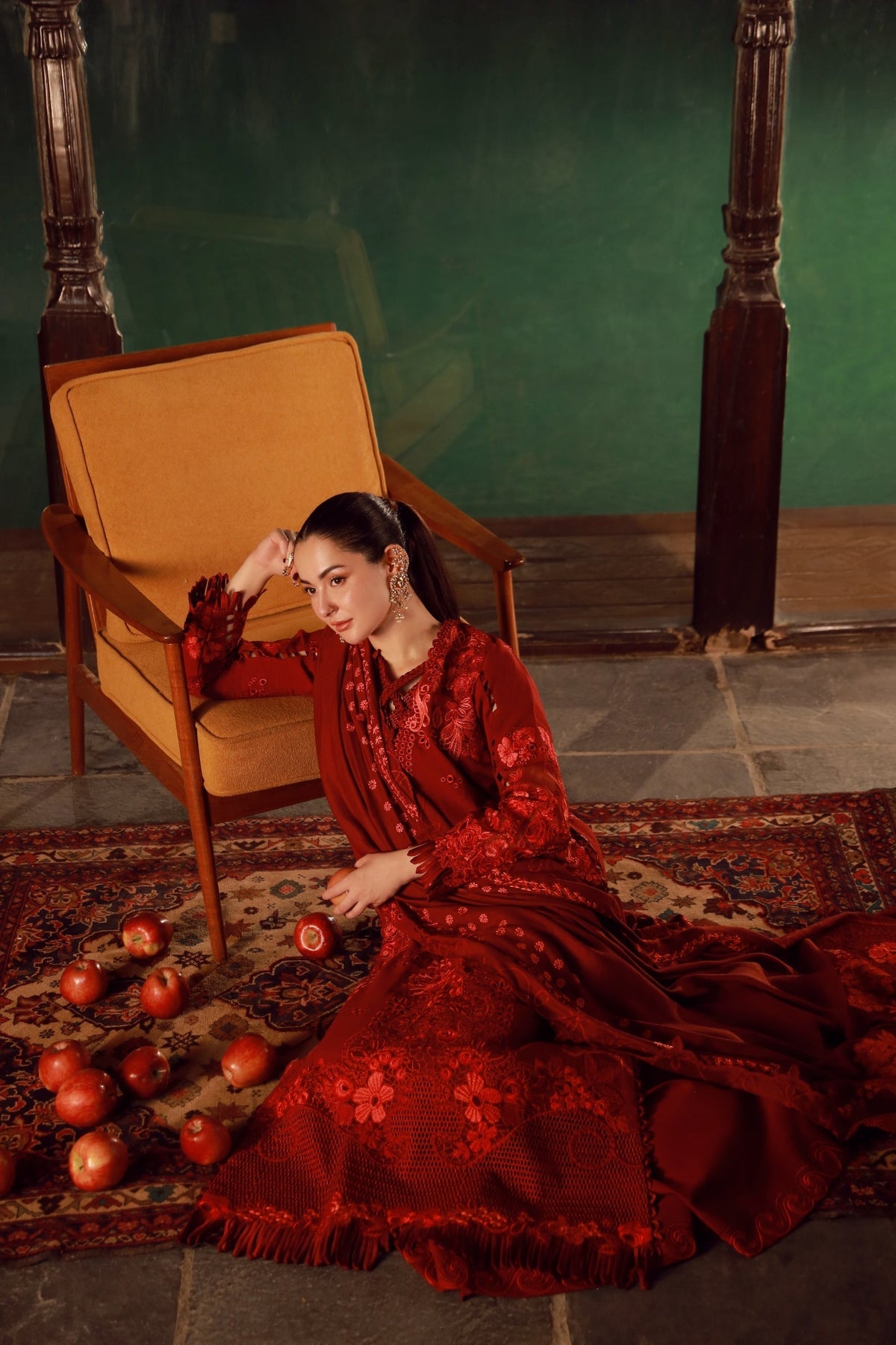 Maryam Hussain | Winter Shawl 25 | Riya