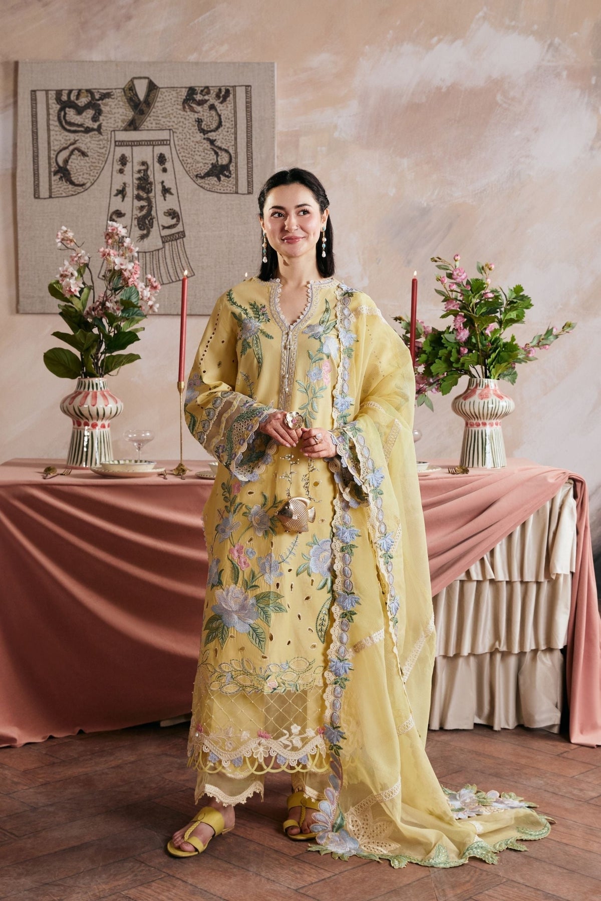 Maryam Hussain | Luxury Lawn 26 Vol 2 | Hamna