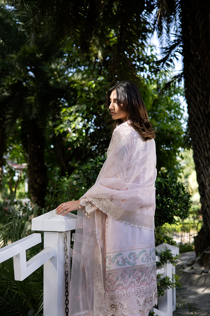 Raeesa Premium | Amani Lawn 26 | AM-001 FLORÉA