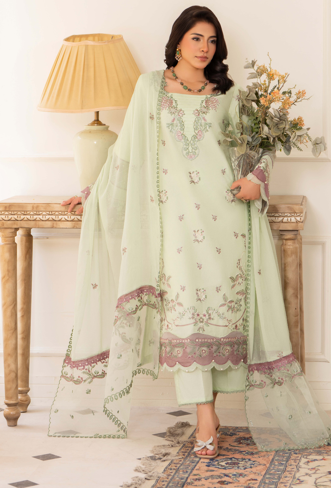 Humdum | Nyra Luxe | Nyra - D09