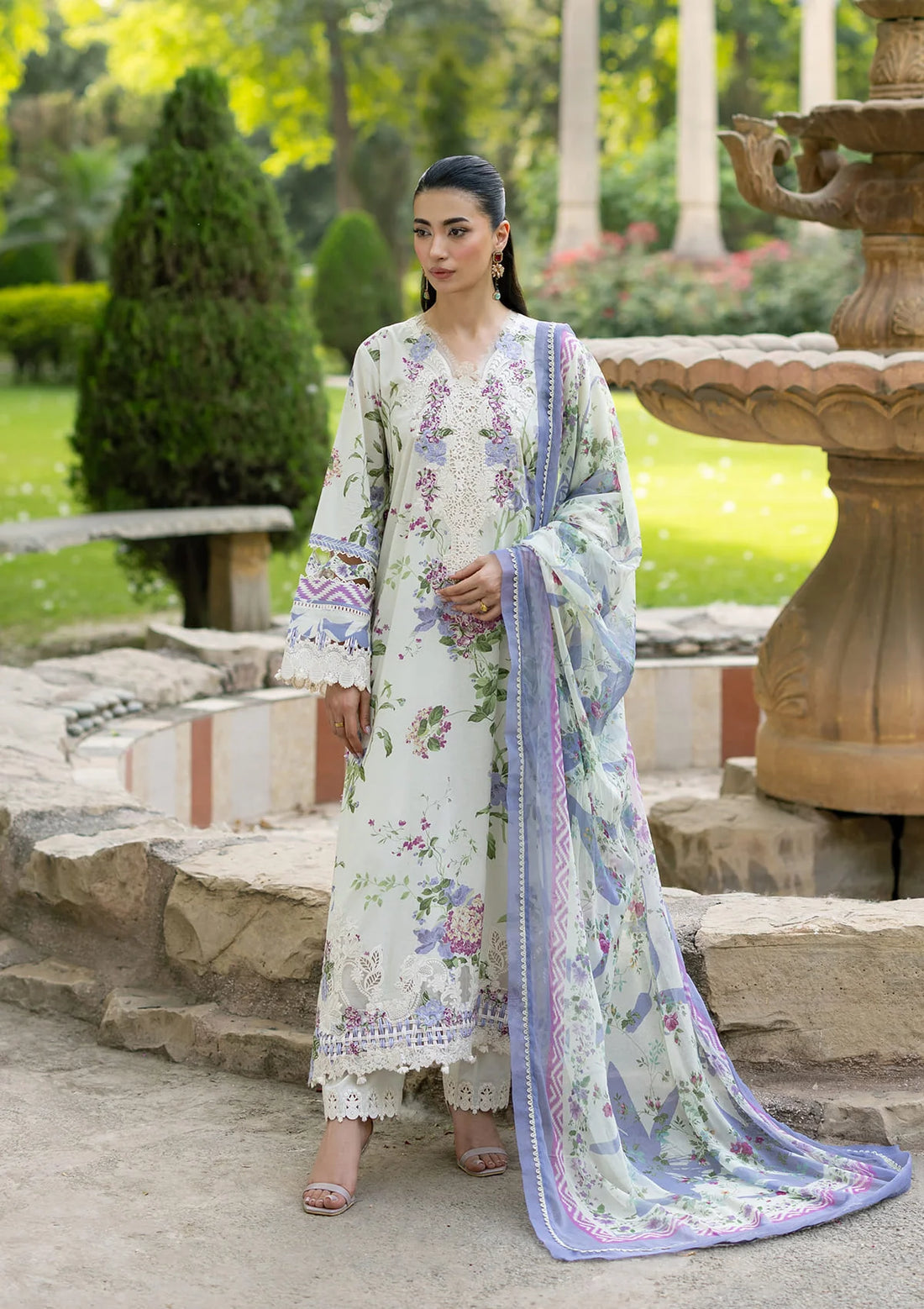 Elaf Premium | Signature Embroidered Lawn with Chiffon Collection 26 | ESG-3B KATIE