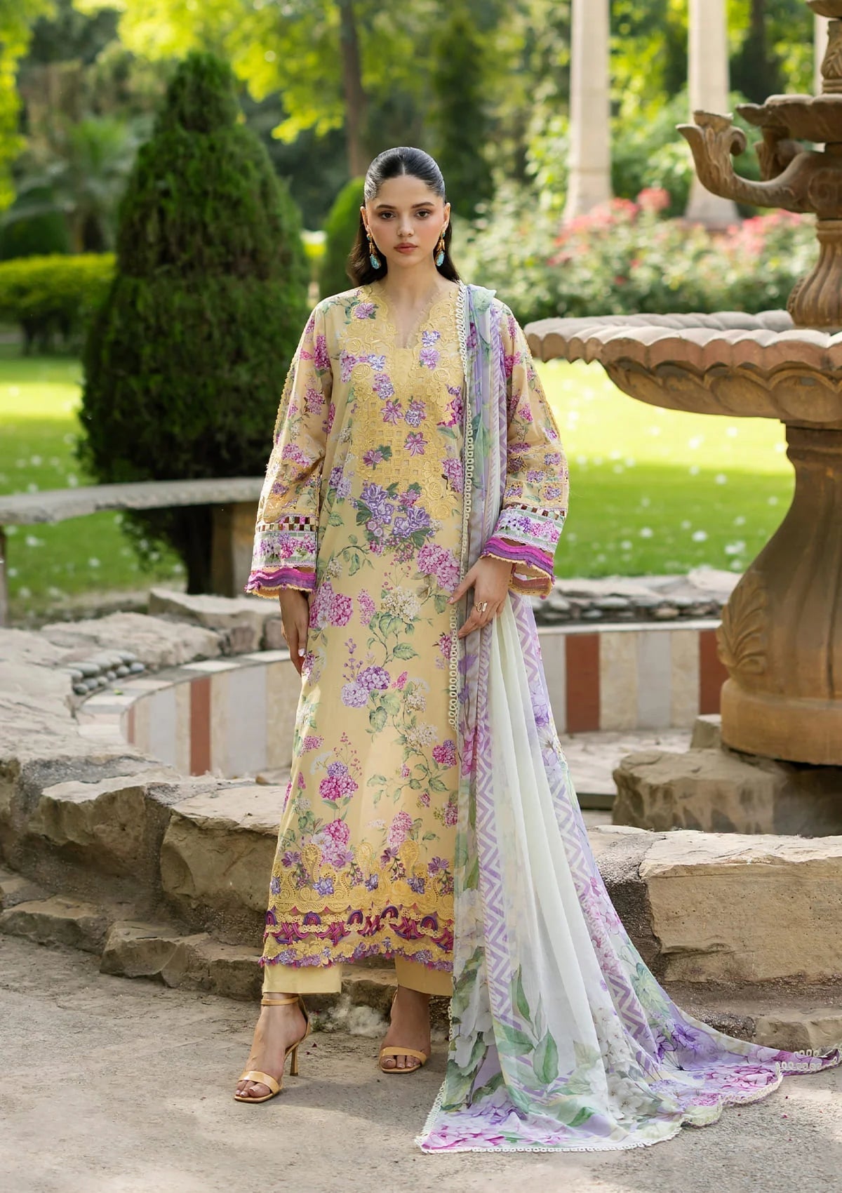 Elaf Premium | Signature Embroidered Lawn with Chiffon Collection 26 | ESG-7A STELLA