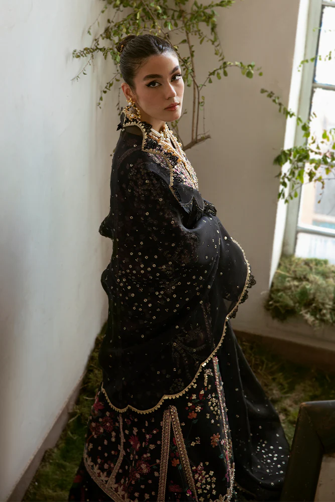 Suffuse | Freeshia Formal | ZORA