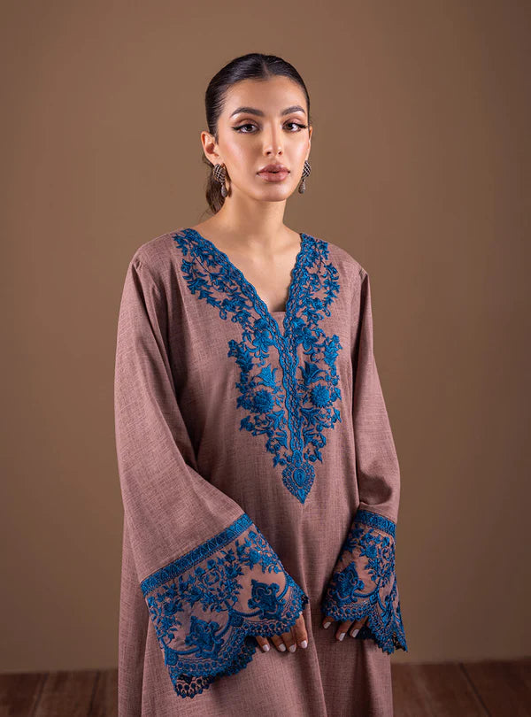 Zainab Chottani | Semi Formals | CAPTIVATING COFFEE