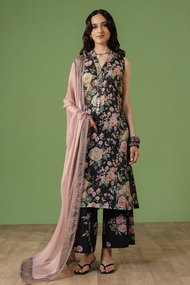 Zara Shahjahan | Coco Prints 26 | Aurelia-7B