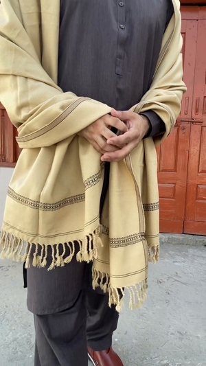 Kamaal Khan Peshawari Dhussa Shawl (Medium) - Beige Creame