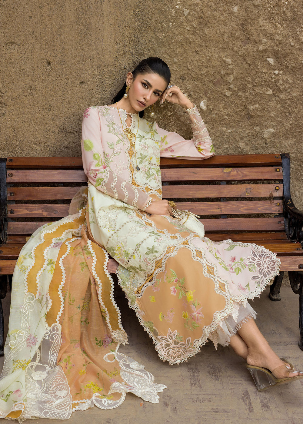 Saira Shakira | Bloom Lawn | LANA 1B