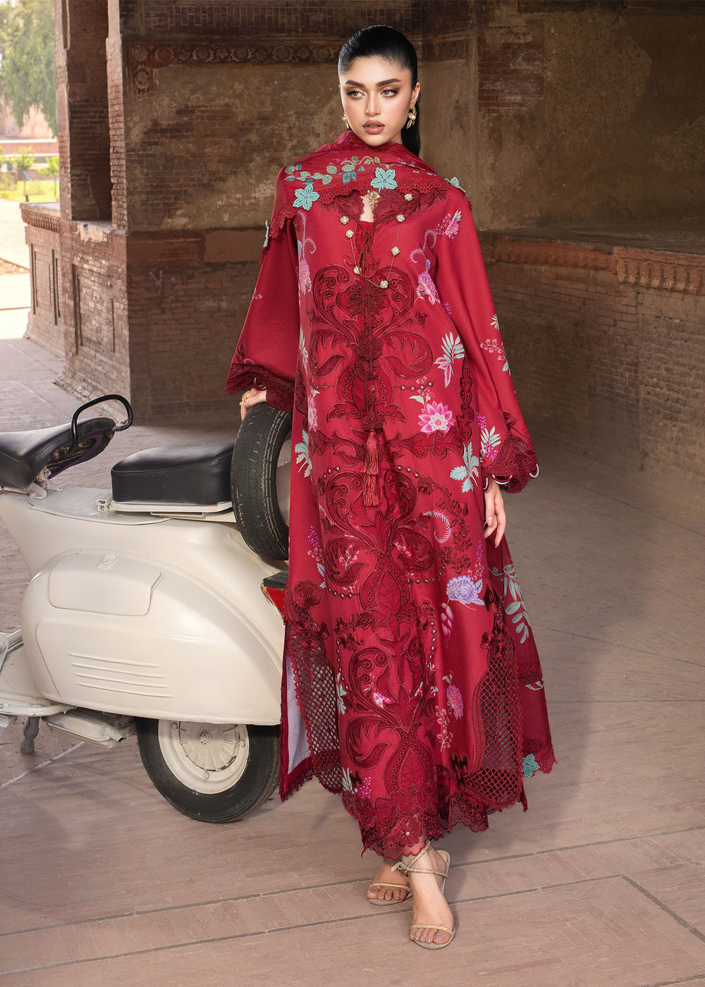 Saira Shakira | Bloom Lawn | ZELIE 1A