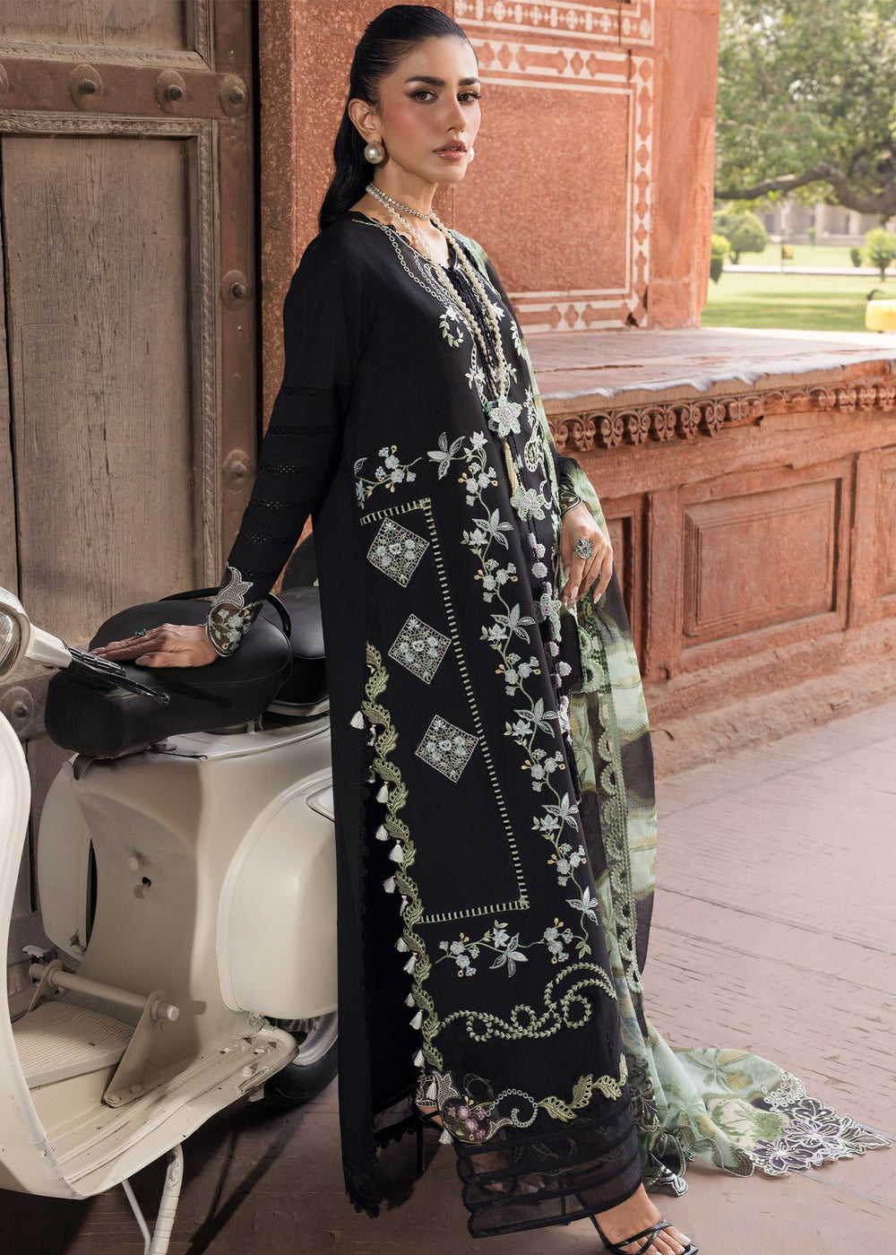 Saira Shakira | Bloom Lawn | ELISE 1A