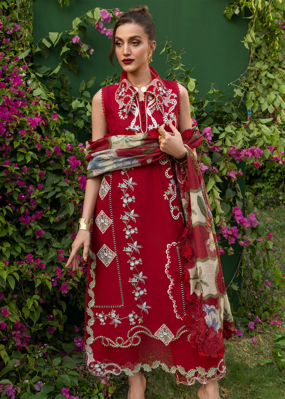 Saira Shakira | Bloom Lawn | ELISE 1B