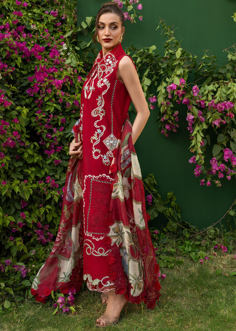 Saira Shakira | Bloom Lawn | ELISE 1B