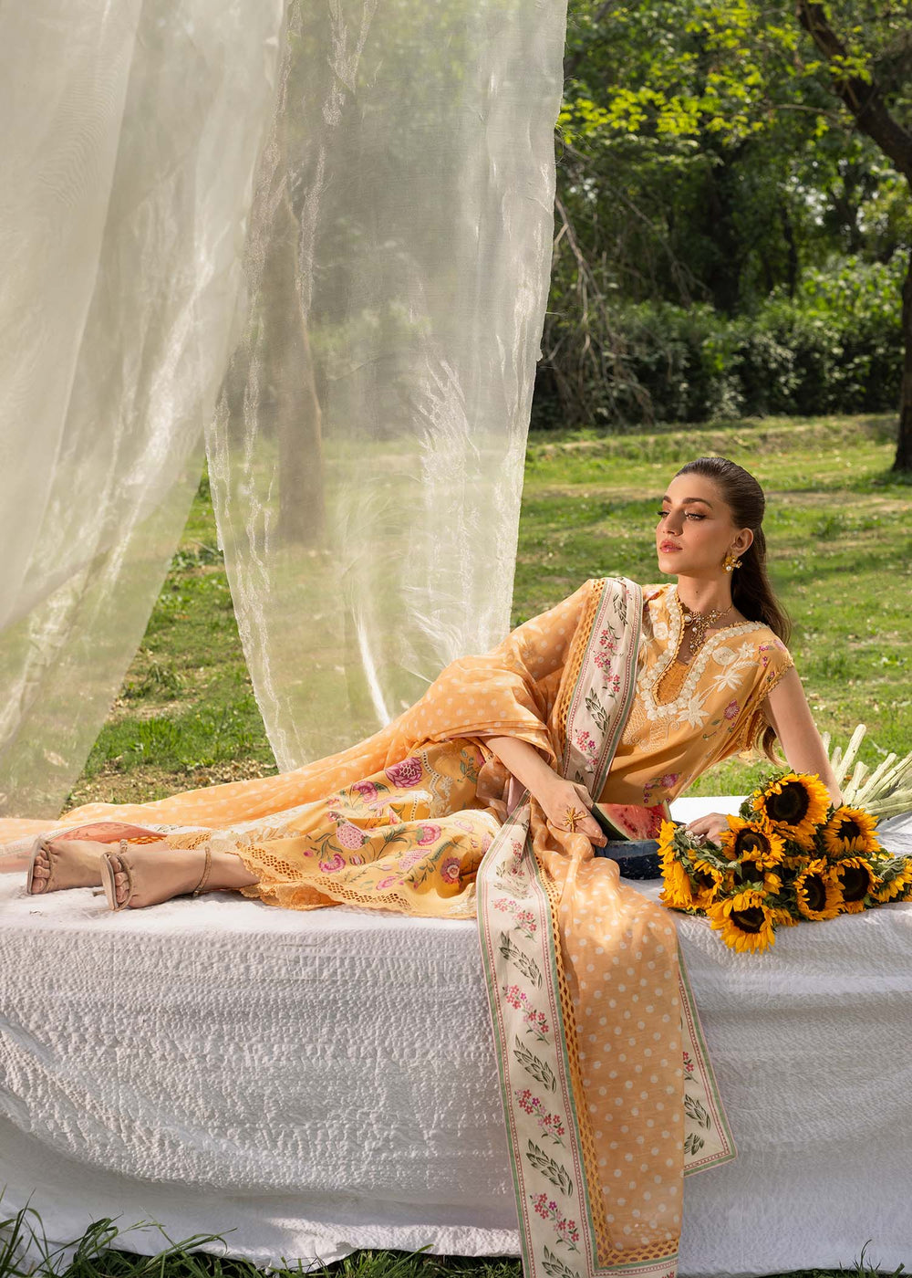 Saira Shakira | Bloom Lawn | LILY 1B