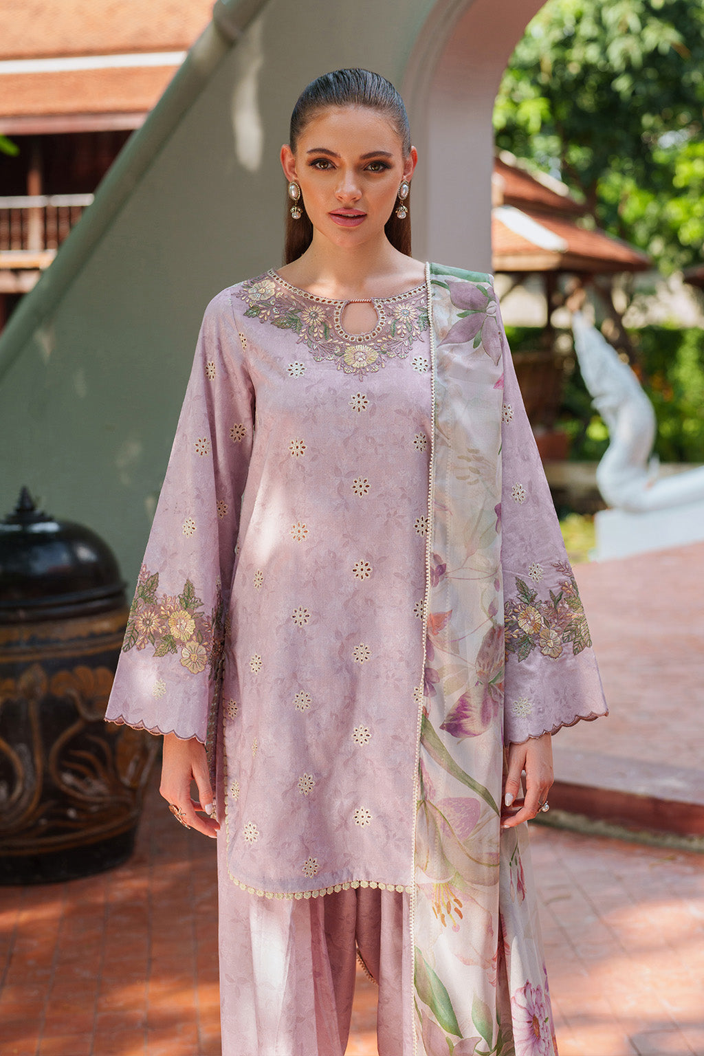 Iznik | lawn 26 | UE-278