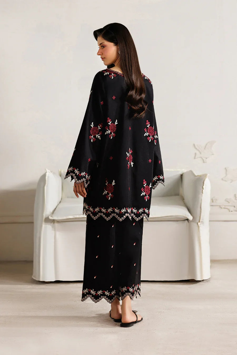 Iznik | Summer Pret | IP-354 Embroidered Lawn