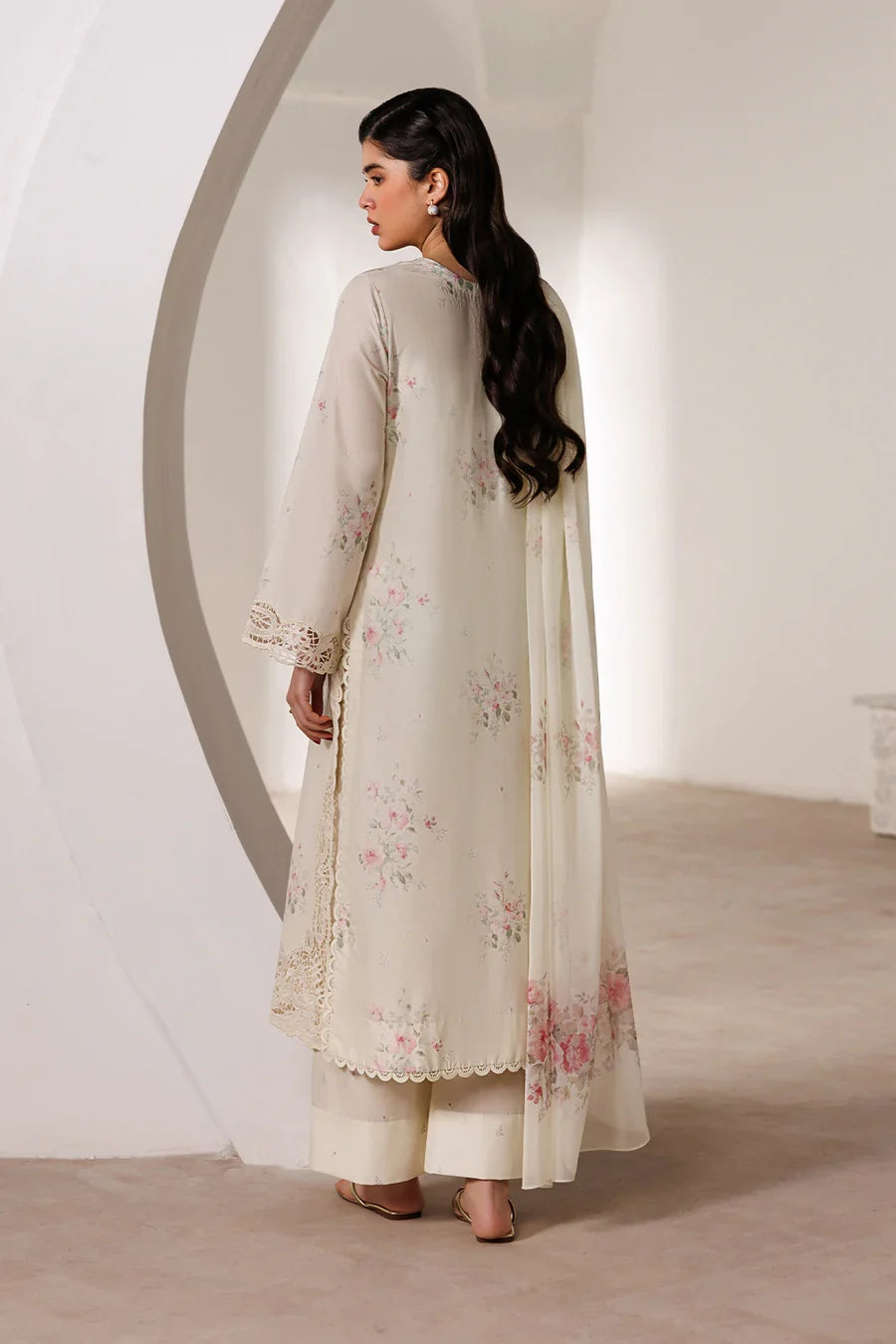 Iznik | Printed lawn vol II | UE-632 Printed Lawn