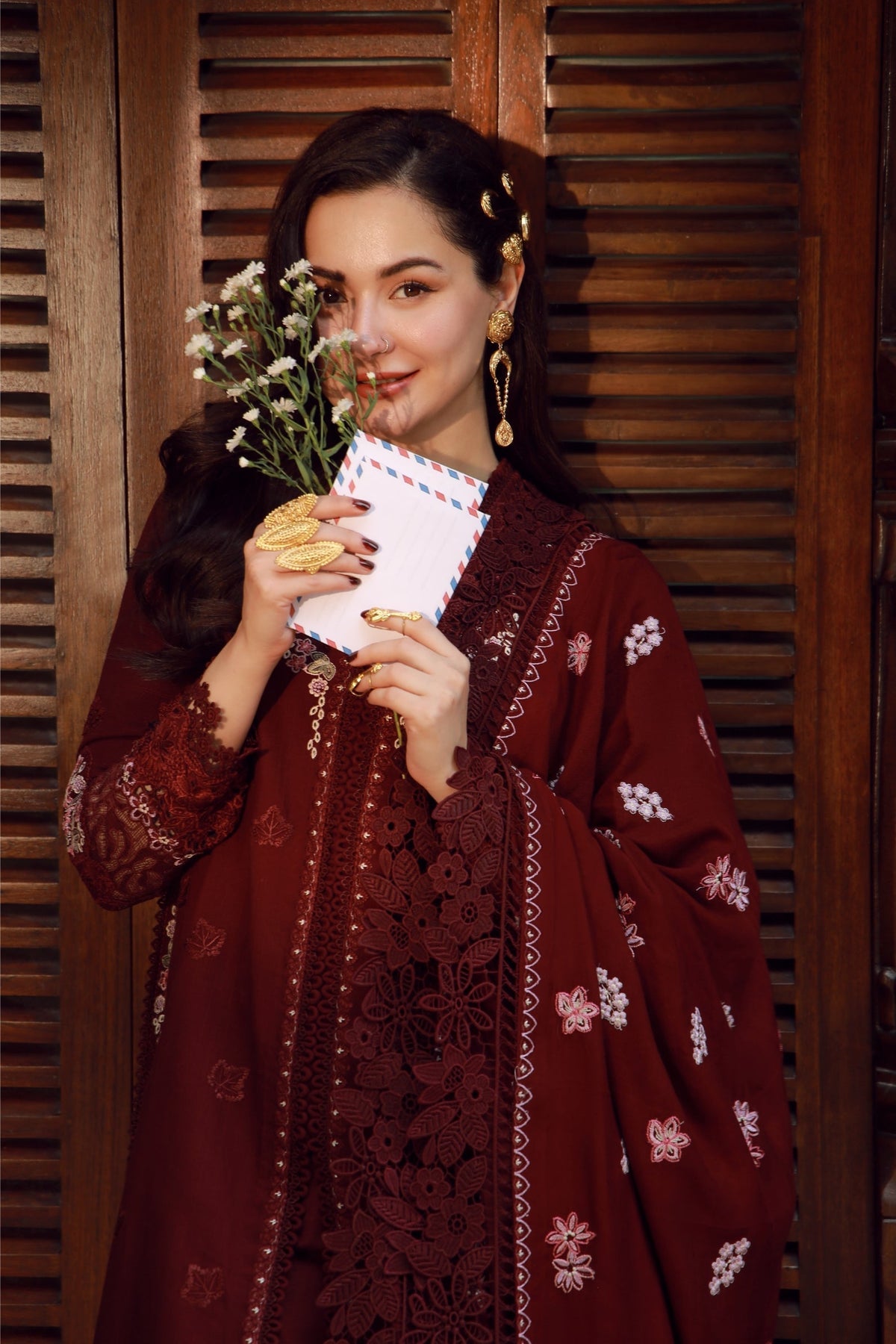 Maryam Hussain | Winter Shawl 25 | Taali