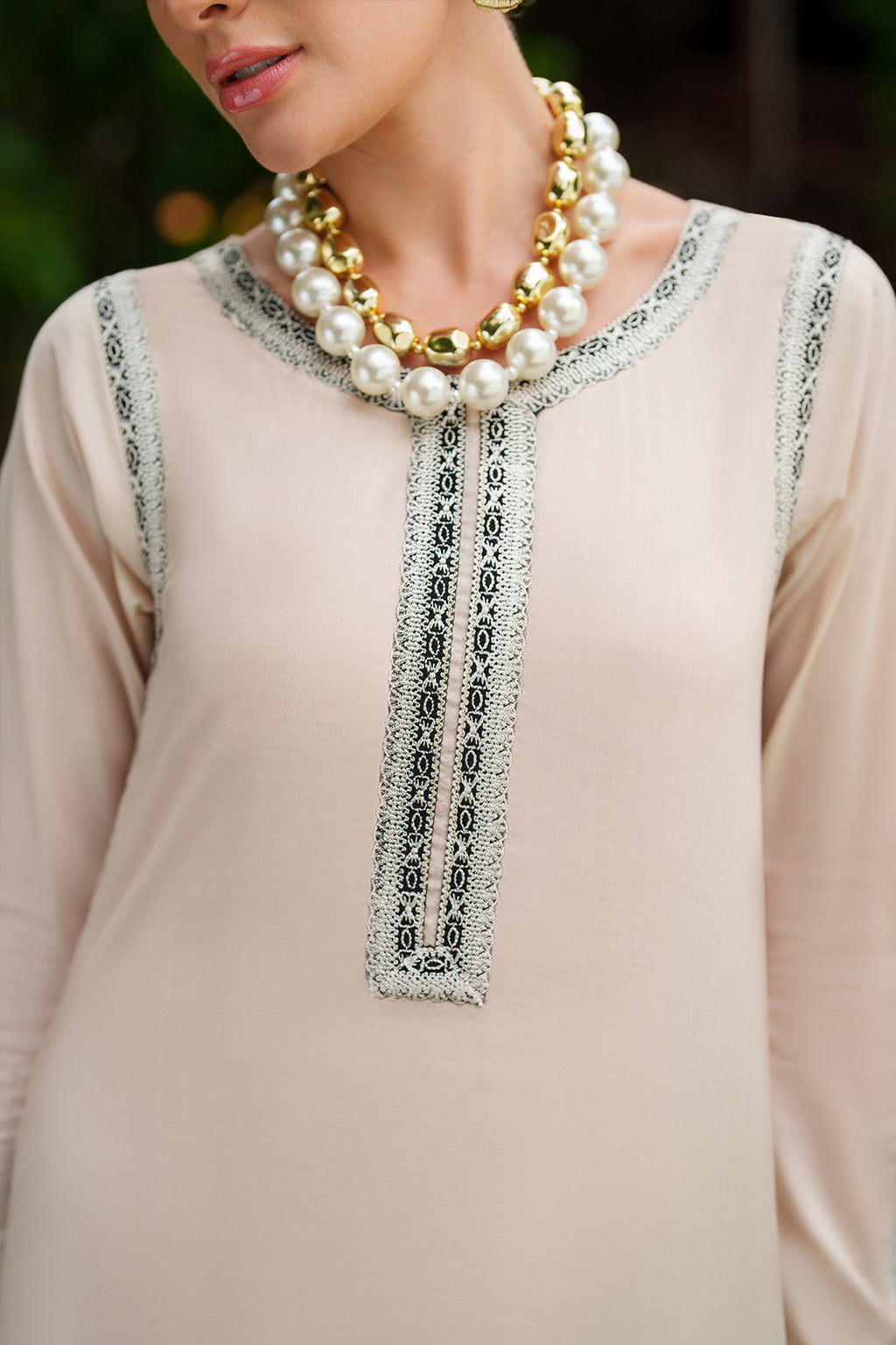 Iznik | lawn 26 | UE-515