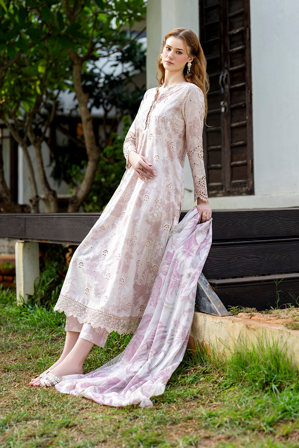 Iznik | lawn 26 | UE-526