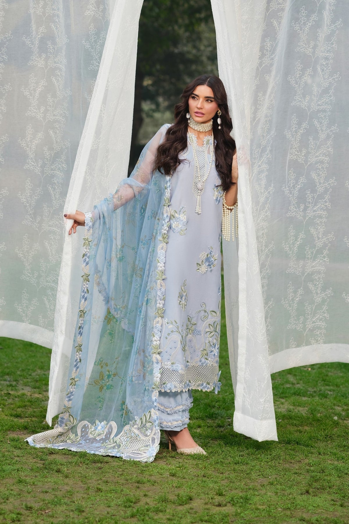 Maryam Hussain | Luxury Lawn 26 | Frost