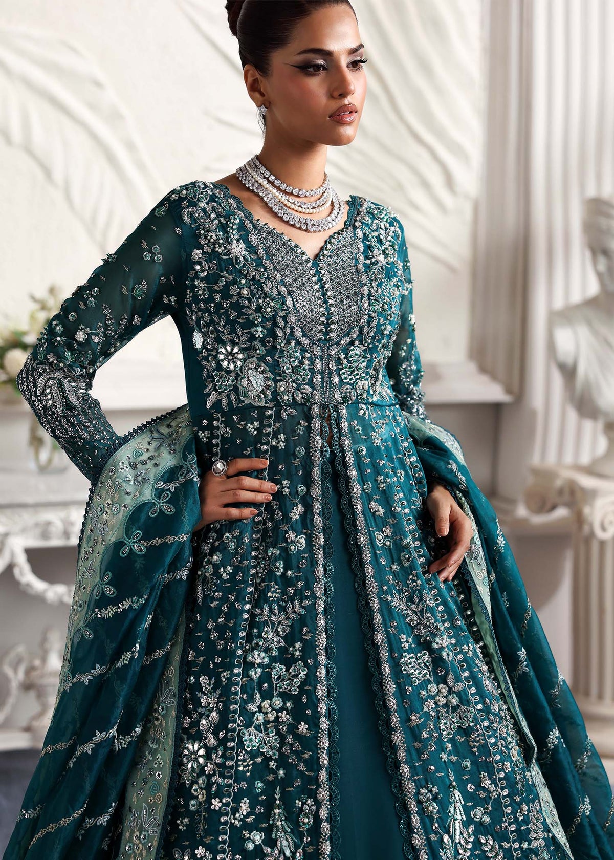 Dastoor | Serene Festive 25 | Eclat