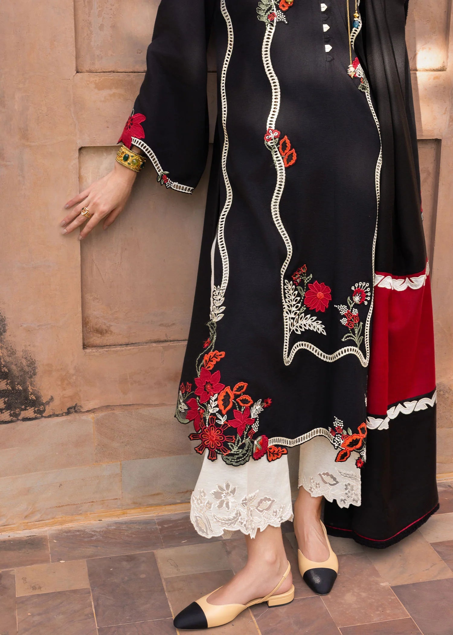 Crimson | MITTI WINTER PRET 25 | Kajal Kahani