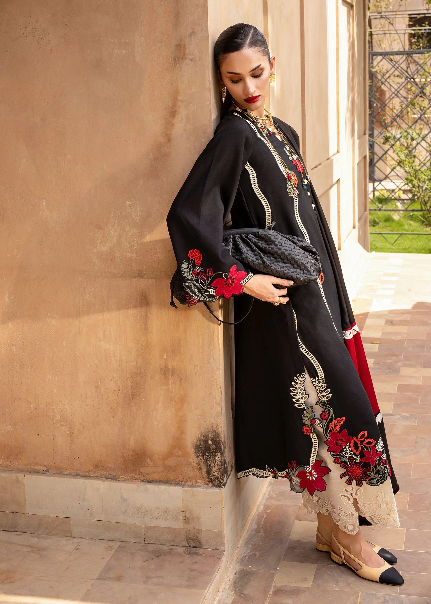 Crimson | MITTI WINTER PRET 25 | Kajal Kahani