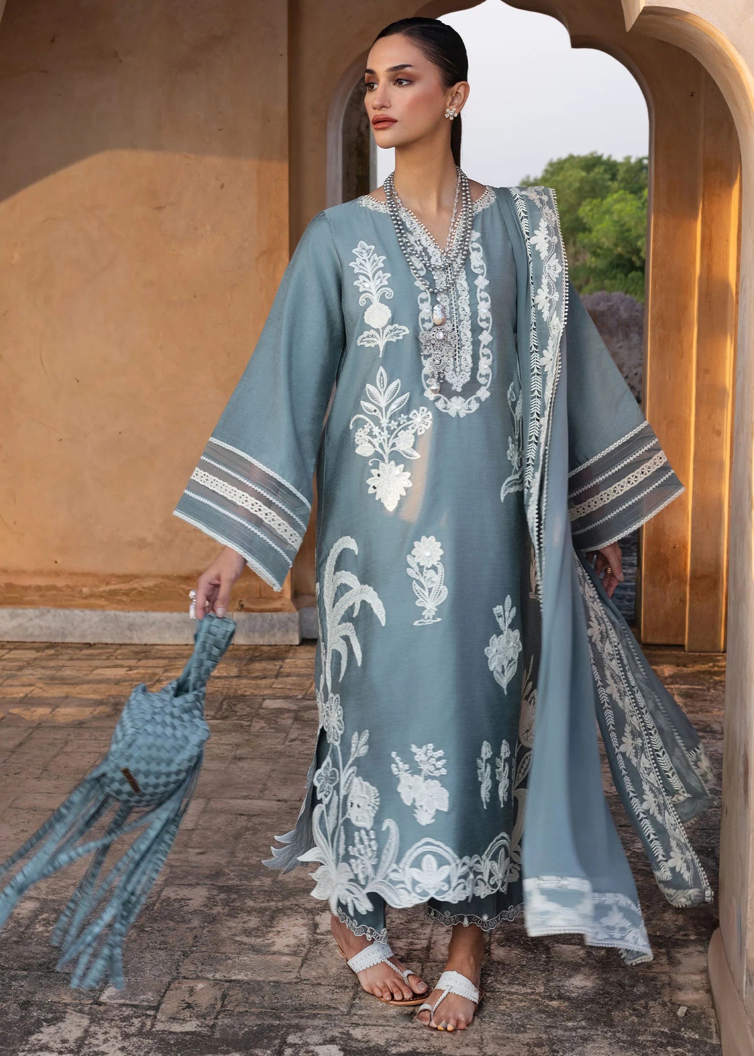 Crimson | MITTI WINTER PRET 25 | Shabo