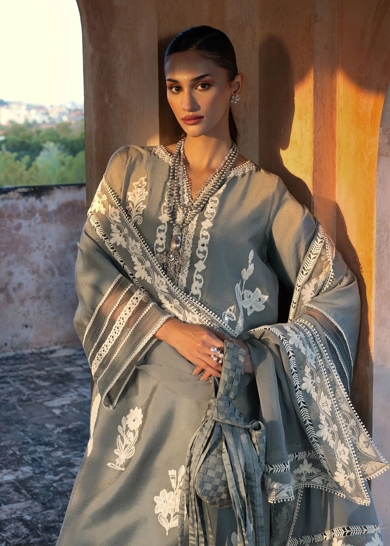 Crimson | MITTI WINTER PRET 25 | Shabo