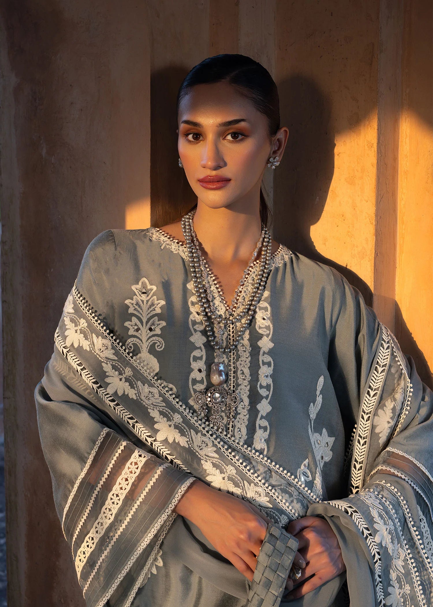 Crimson | MITTI WINTER PRET 25 | Shabo