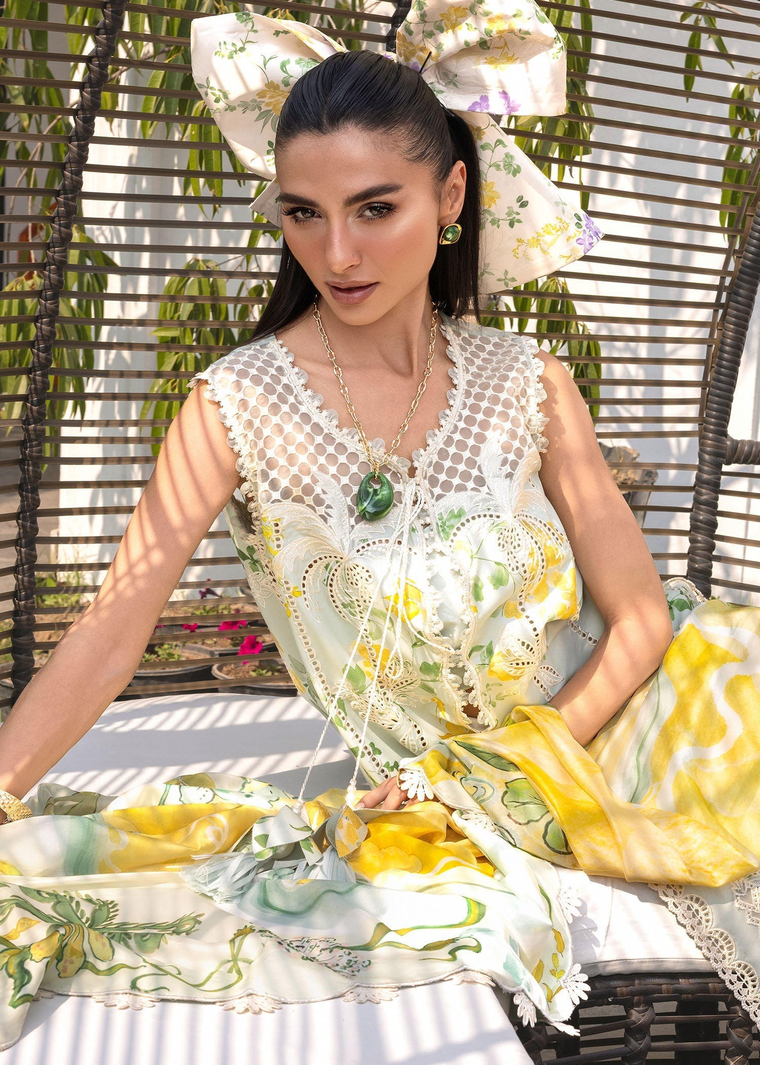 Crimson | flow lawn 26 | TROPIC TEASE - D4B