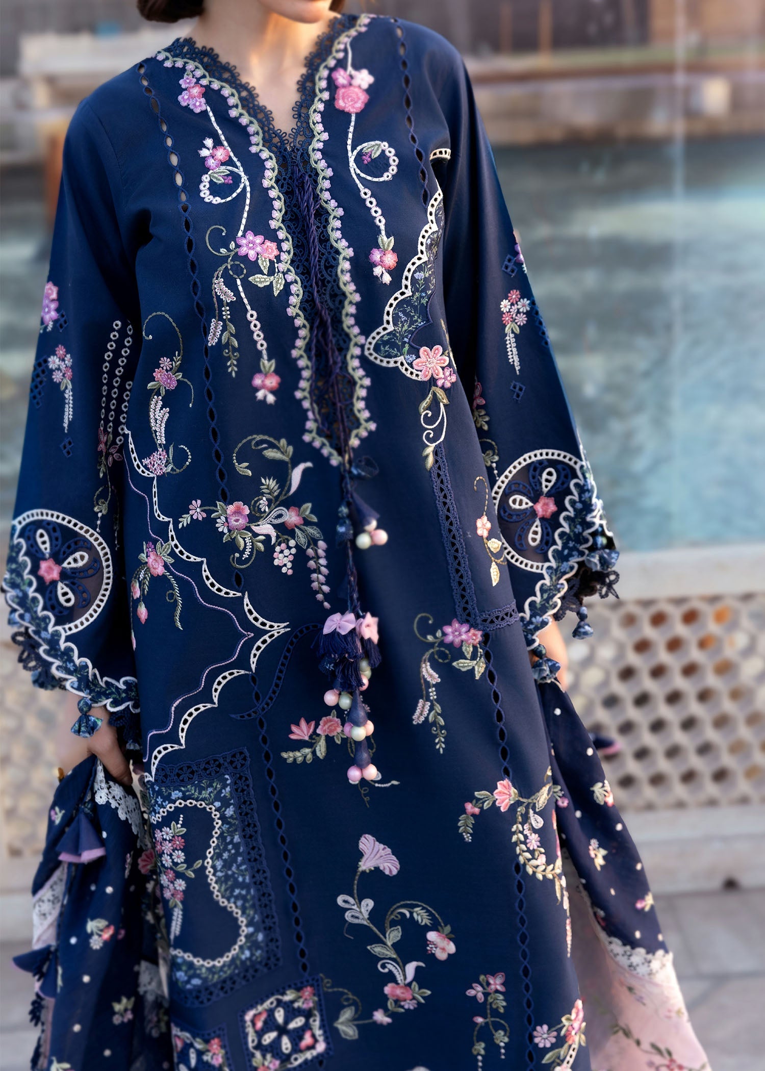 Crimson | flow lawn 26 | MANIFESTED MEADOWS - D7B