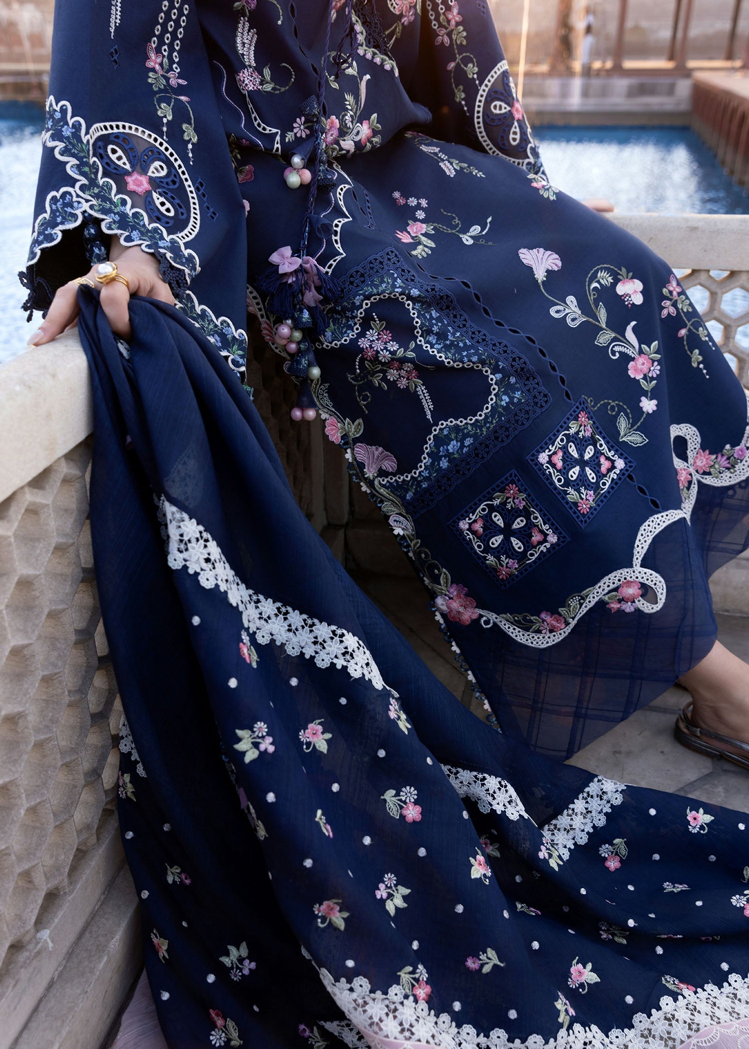 Crimson | flow lawn 26 | MANIFESTED MEADOWS - D7B