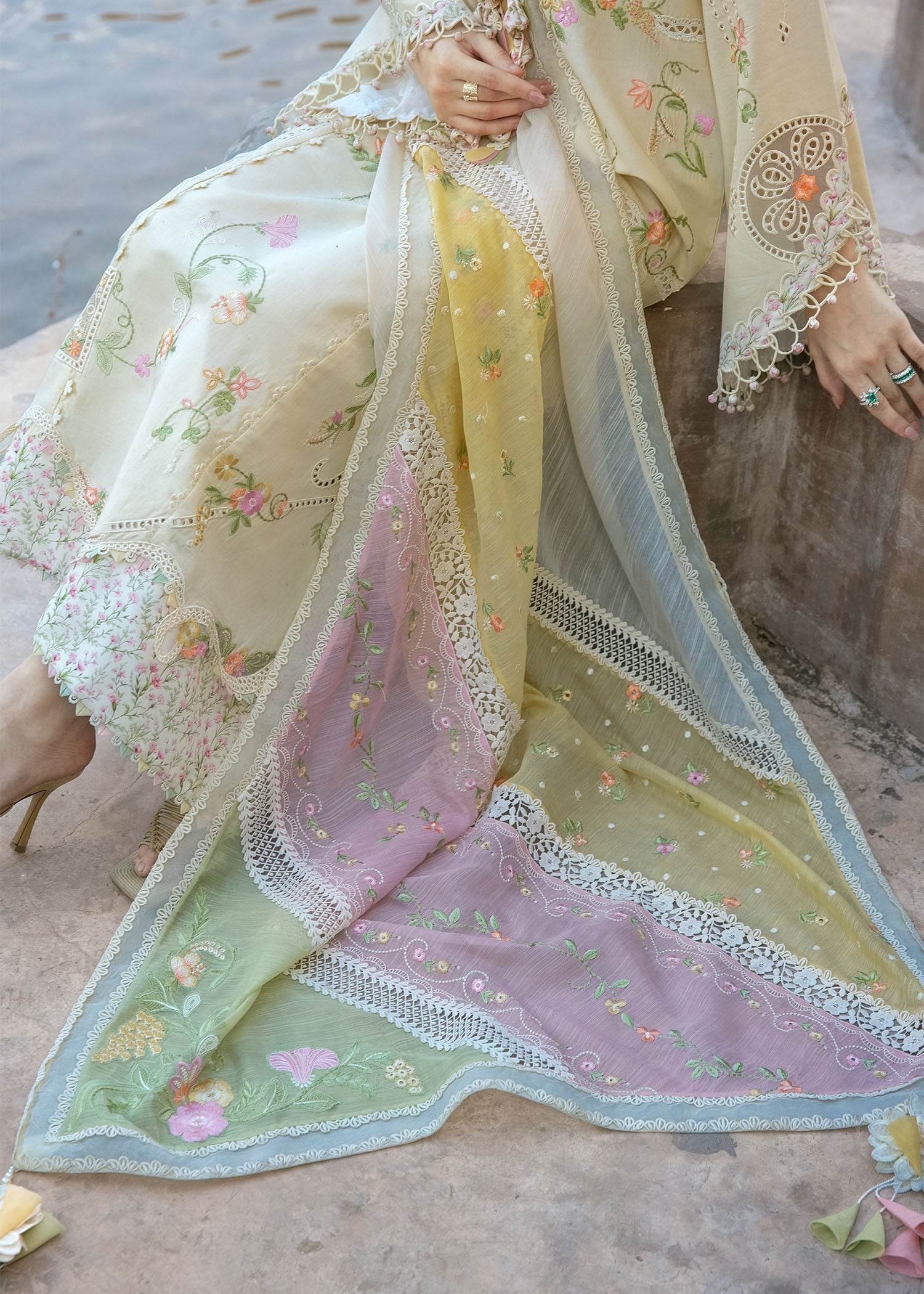 Crimson | flow lawn 26 | MANIFESTED MEADOWS - D7A