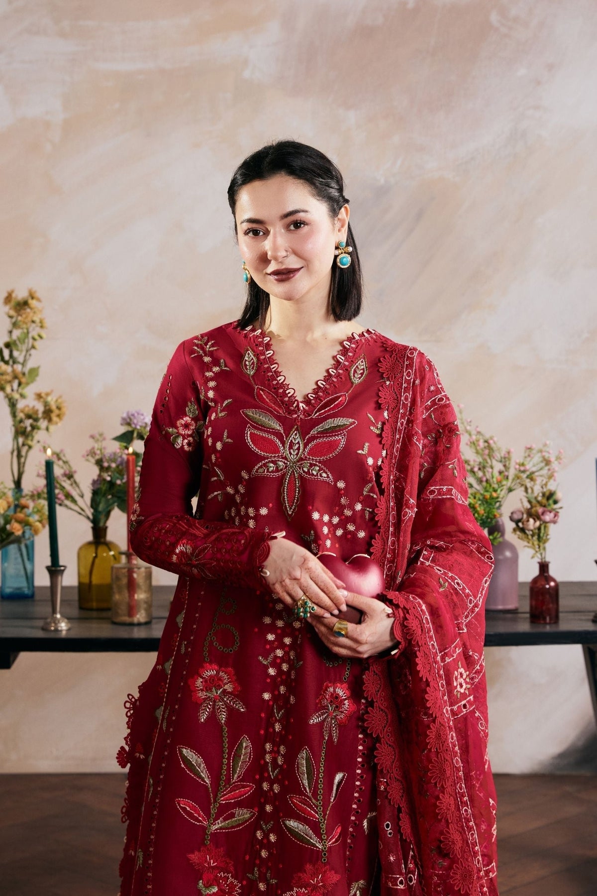 Maryam Hussain | Luxury Lawn 26 Vol 2 | Daneen