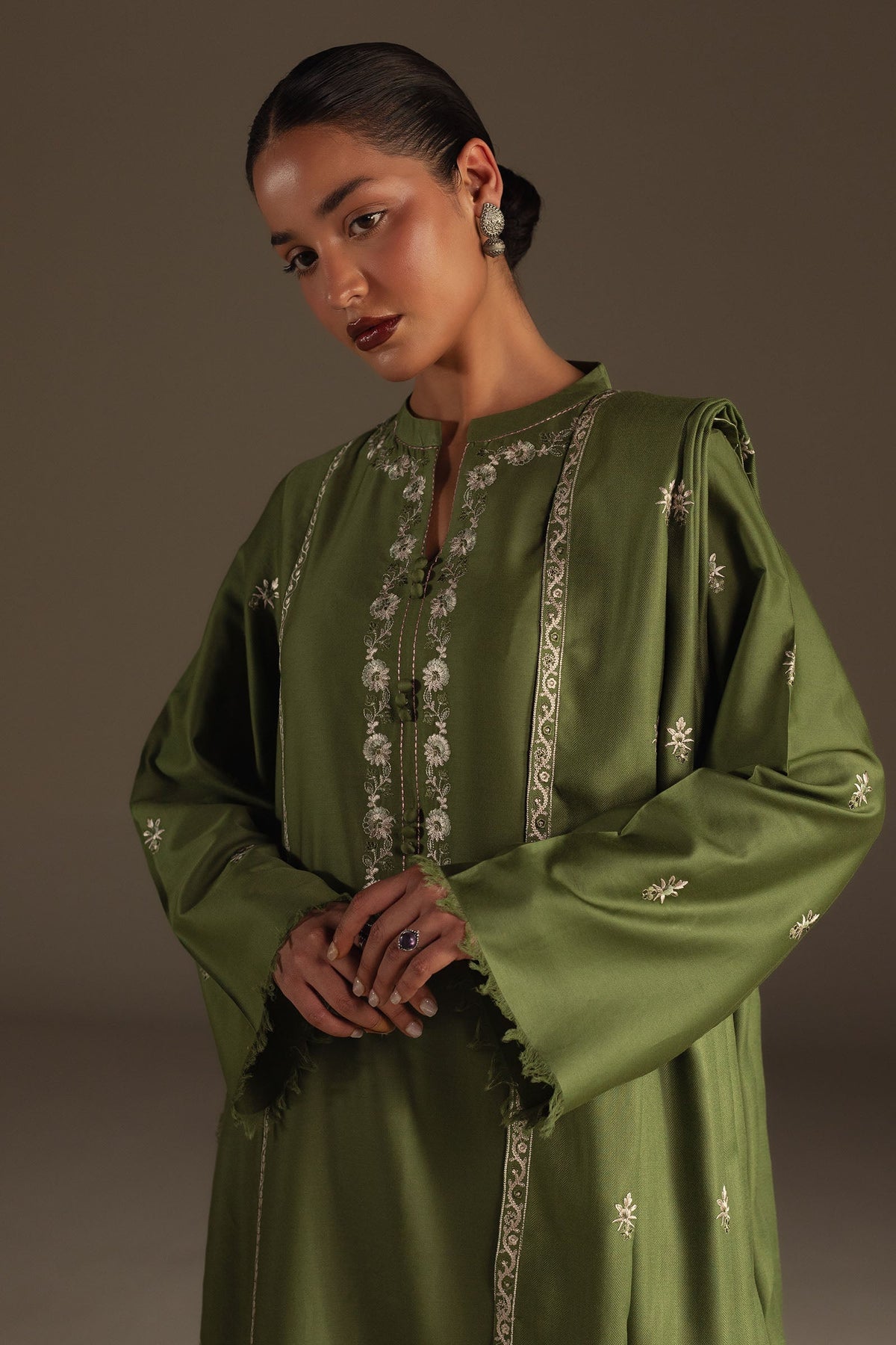 Zara Shahjahan | Pret A W 25 | Zimal
