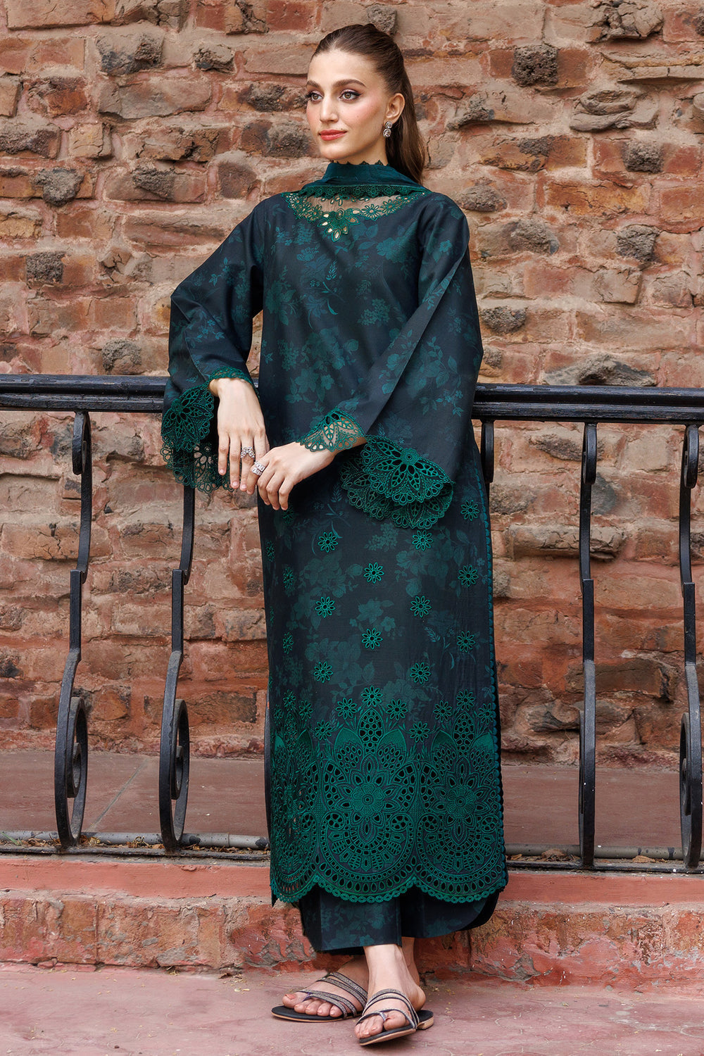 Farasha | Printed Essentials | Periveil