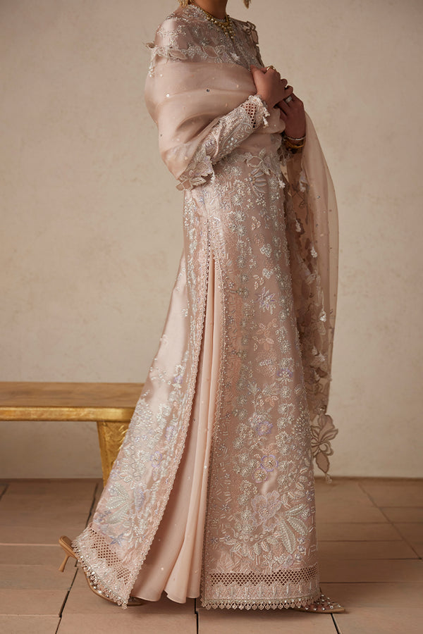 Suffuse | Freeshia Wedding Formals | Sarv