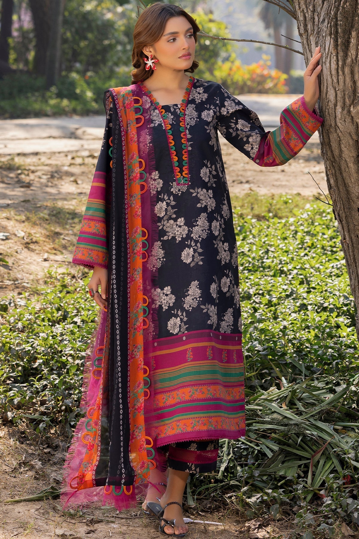 Charizma | C prints Lawn | CP5-14