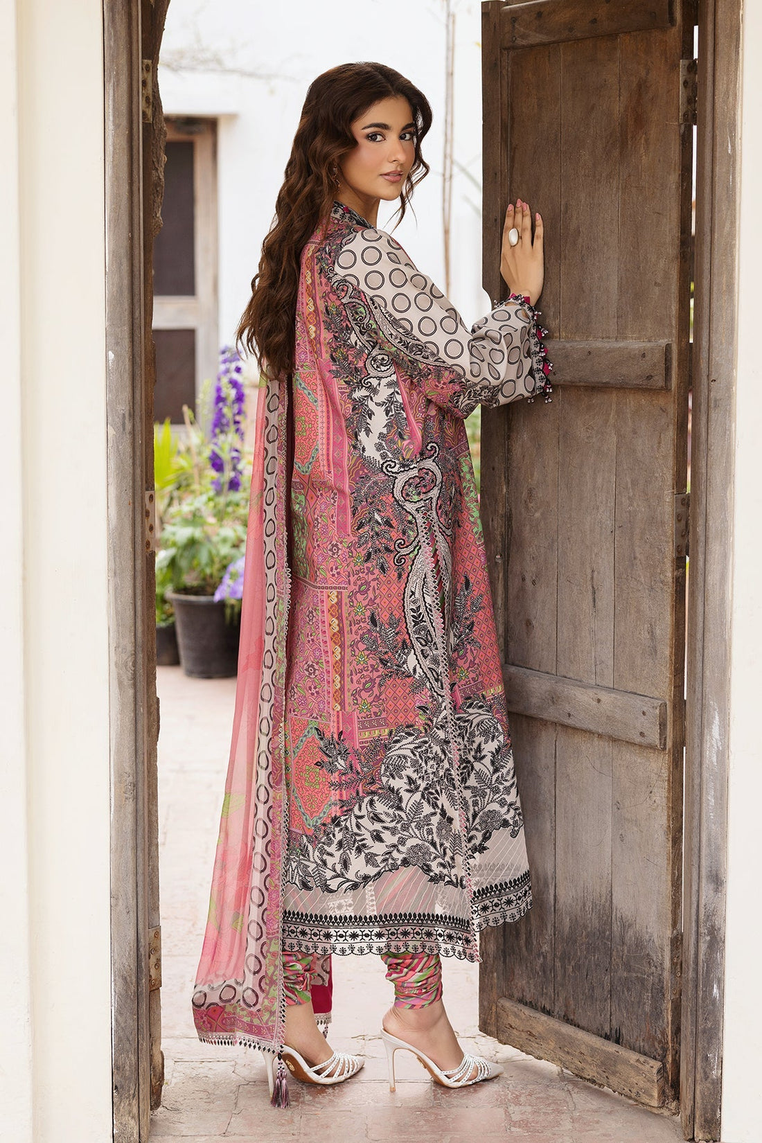 Charizma | Andaaz Lawn 26 |CAD6-04