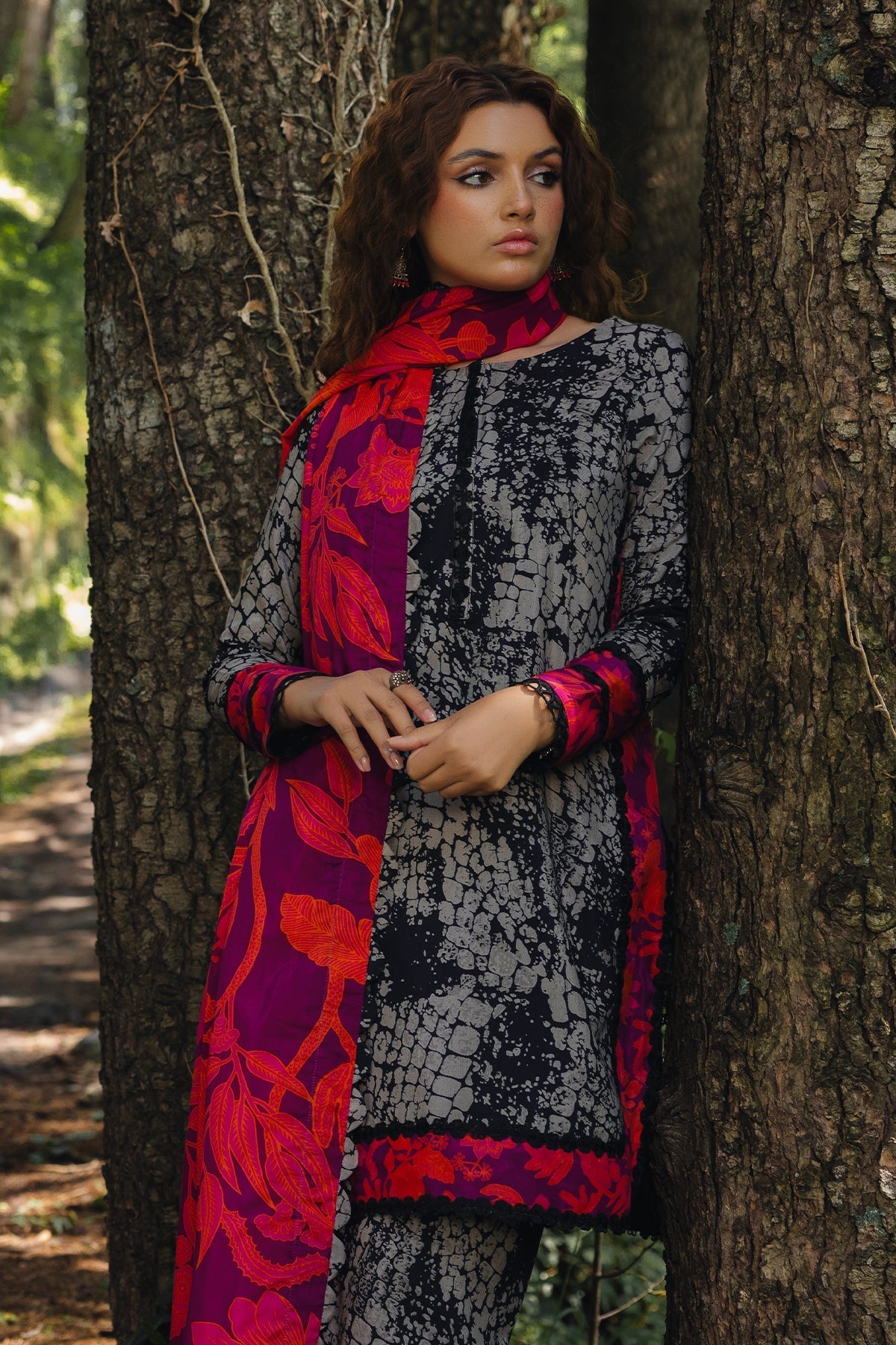 Charizma | Aniiq Embroidered Collection | STAPLE SHAWL ANW4-08
