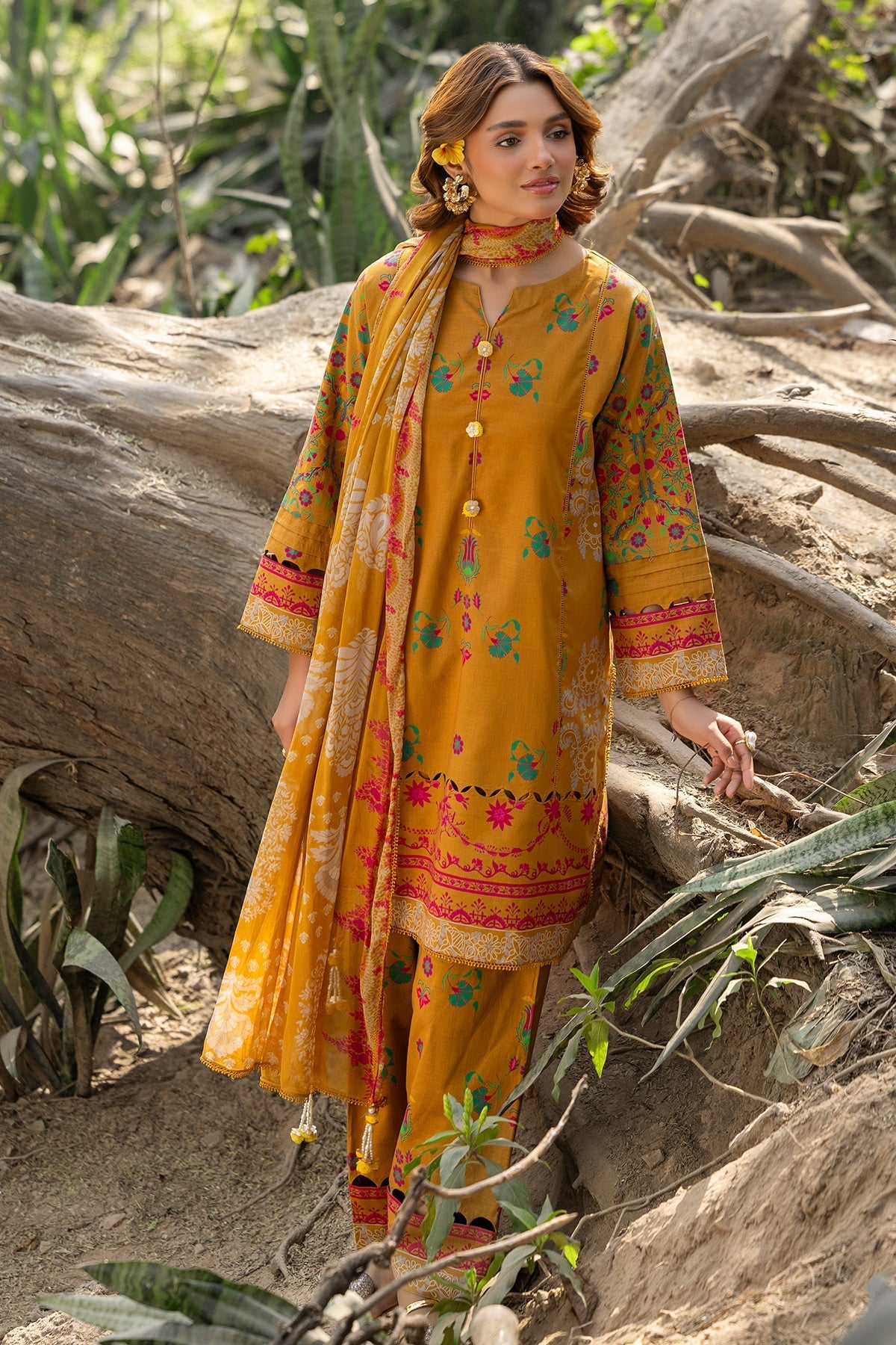 Charizma | C prints Lawn | CP5-13