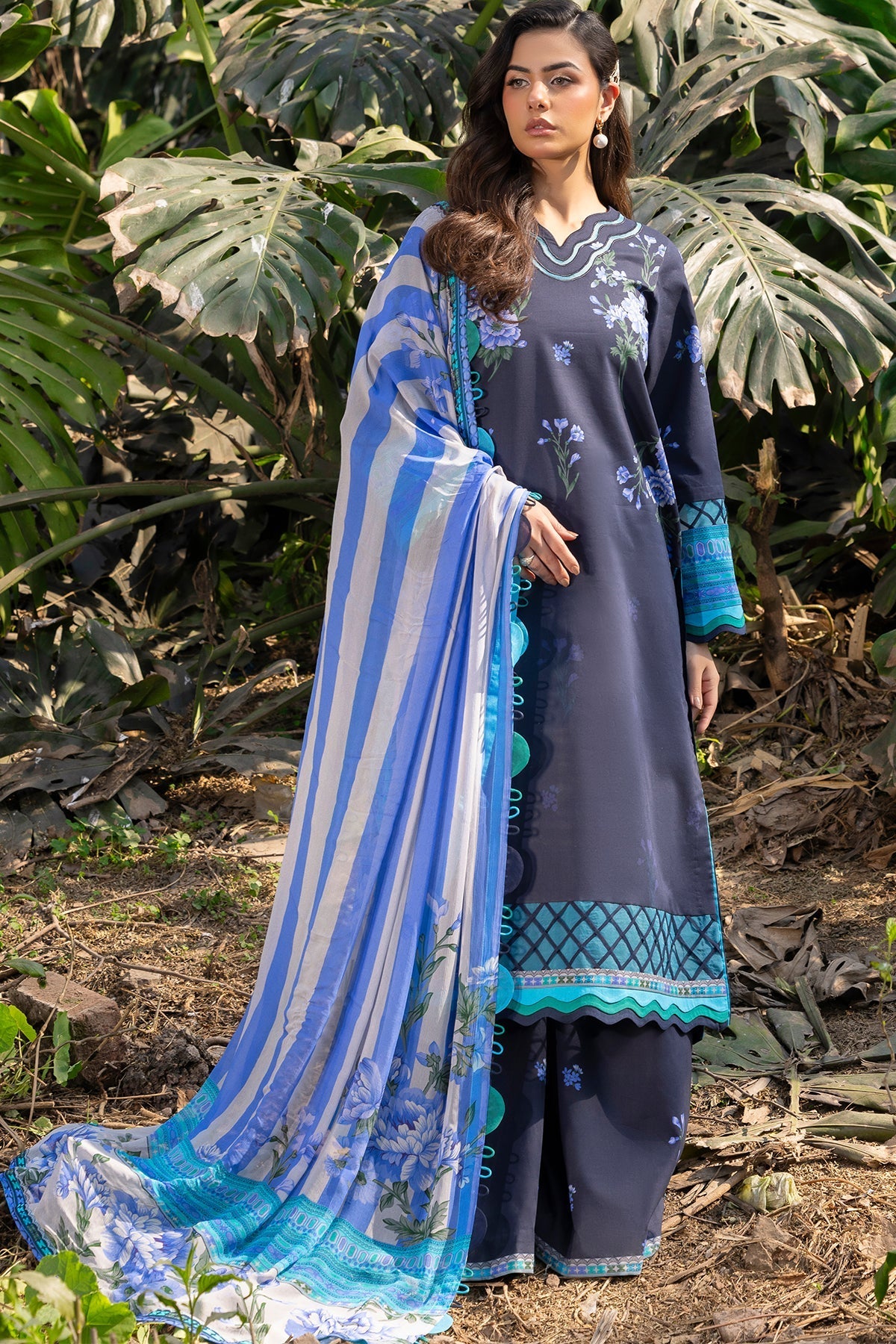 Charizma | C prints Lawn | CP5-19