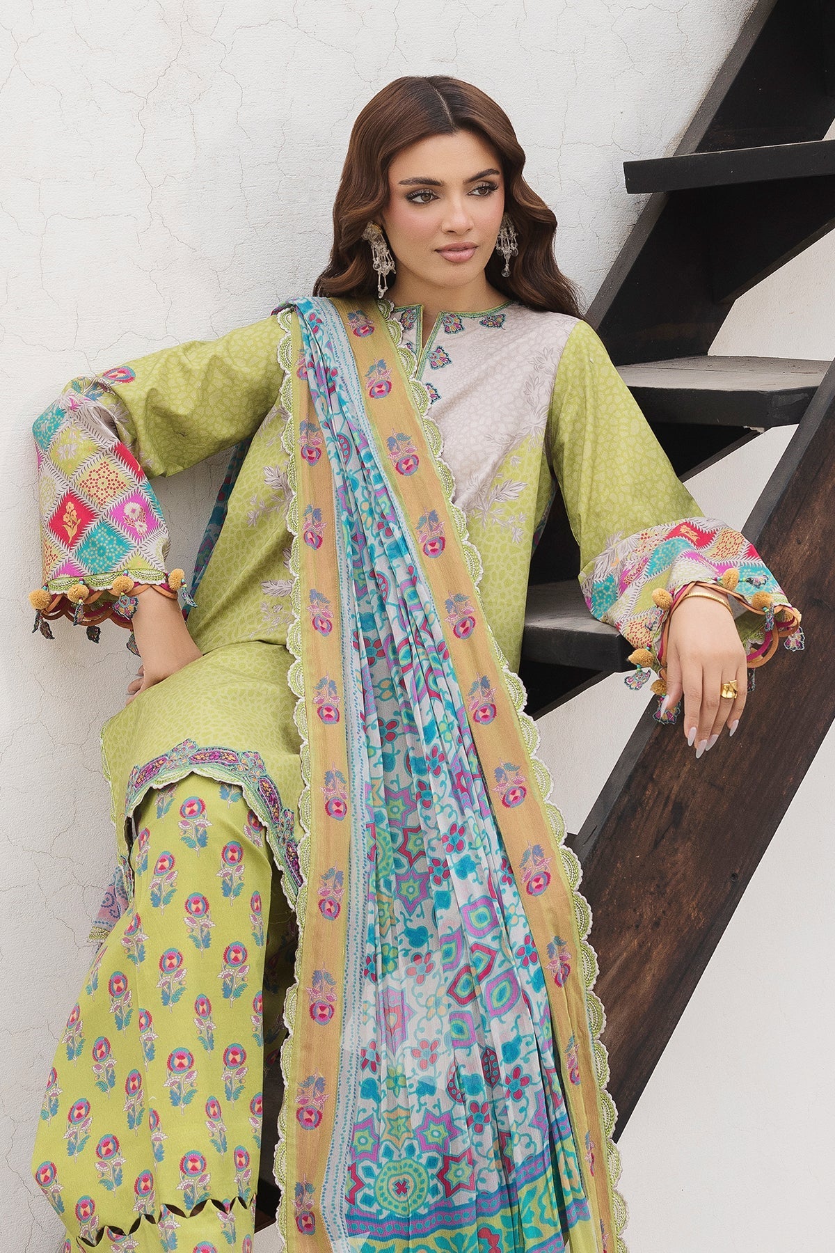 Charizma | Andaaz Lawn 26 | CAD6-10