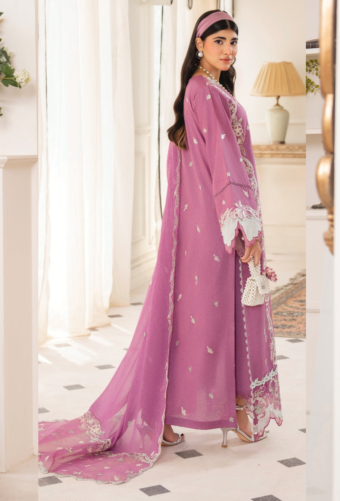 Humdum | Nyra Luxe | Nyra - D07